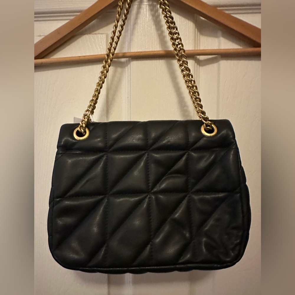 Designer inspired Black Quilted Shoulder Bag with Gold Chain - Picture 4 of 4